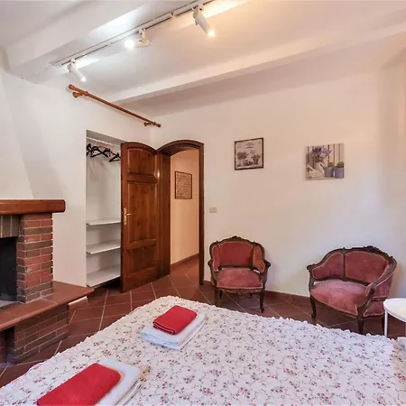 Novecentesca In Versilia - House - מאסה